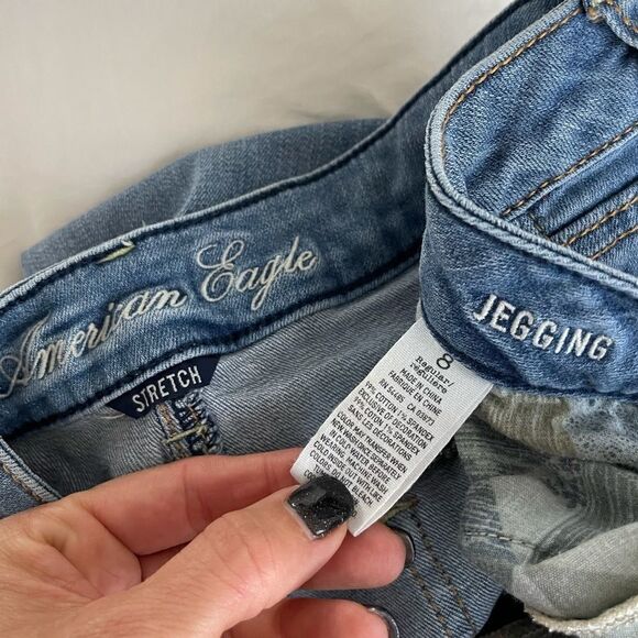 American Eagle Jegging Distressed Jeans Size 8 - Picture 4 of 4